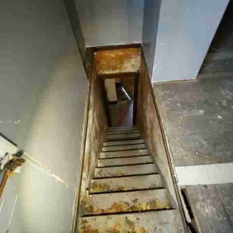 15045 manor (43).jpg